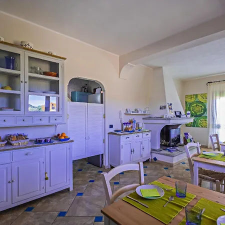 Πανσιόν Giaco's Villasimius